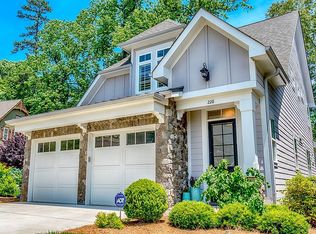 228 Charndon Village Ct, Charlotte, NC 28211