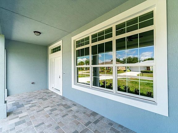 3rd image of 1938 SE Dranson Cir