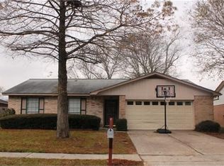 4918 Meadow Place Dr, La Porte, TX 77571
