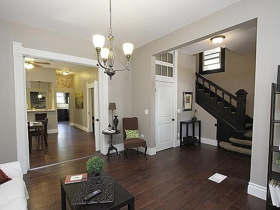 4th image of 2724 Champa St