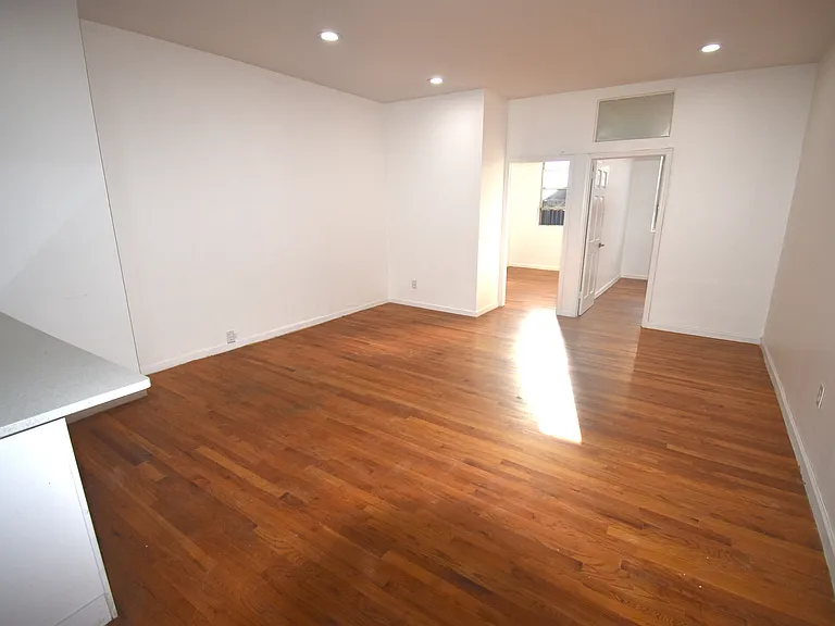 145 Smith St #1 — Photo 4