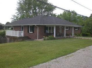 49433 Moore Ave, East Liverpool, OH 43920