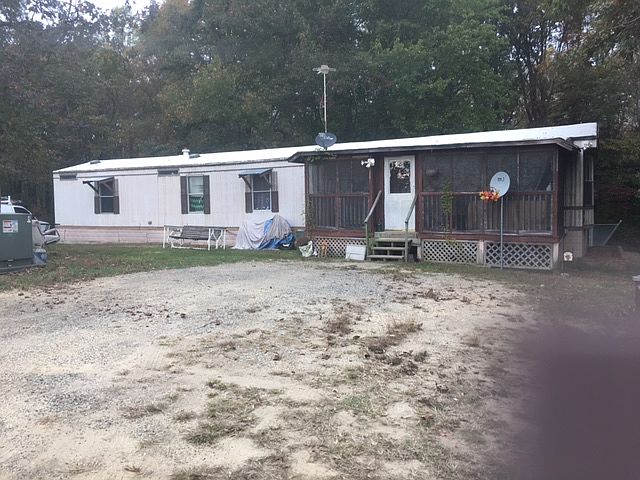 1st image of 38953 Emmart Ln