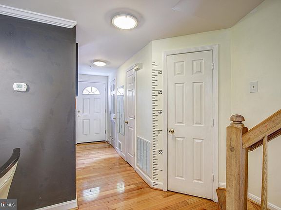 4th image of 3429 Lindenwood Dr