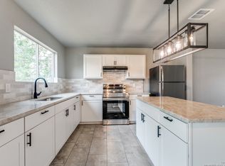 9015 Sycamore Cv, San Antonio, TX 78245