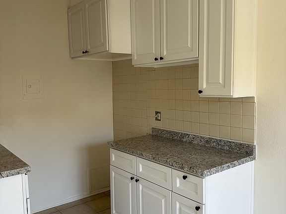 Fully renovated kitchen.