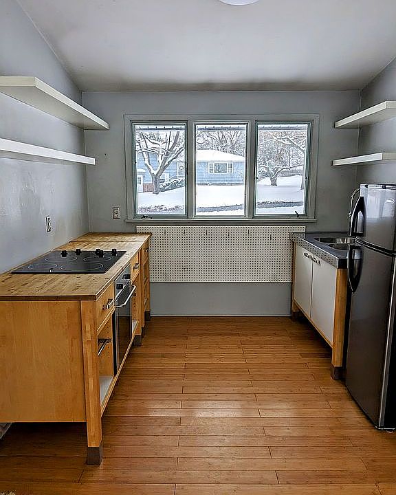 90 Moseley Cir, Fairport, NY 14450 Zillow