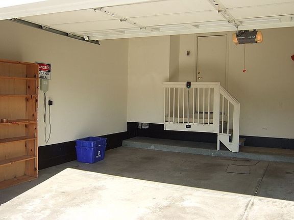 4th image of 7234 Woodlore Dr