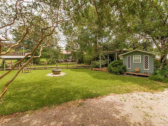 3rd image of 20372 Fairway Dr