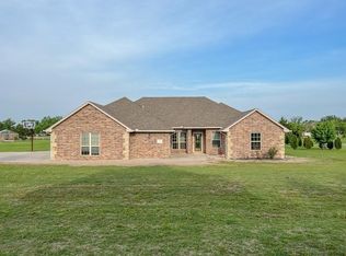 212 N Tanglewood Dr, Enid, OK 73703