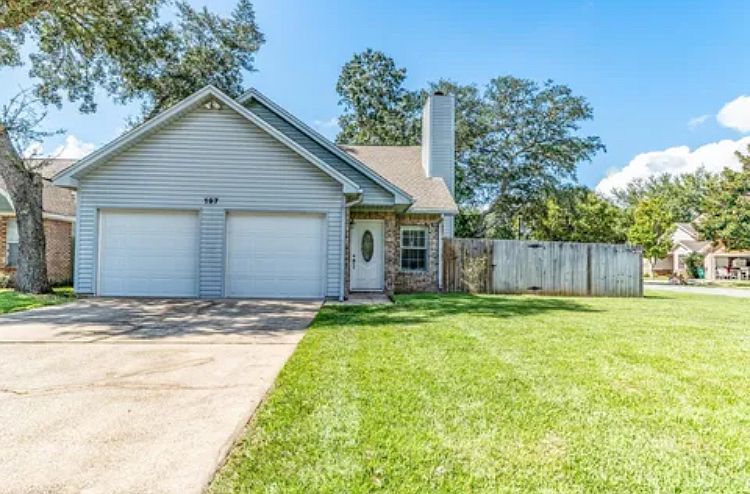 1st image of 197 Wright Cir