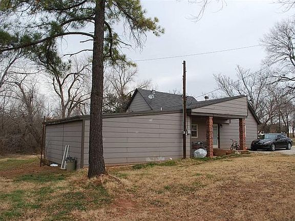 2nd image of 4300 NE 36th St