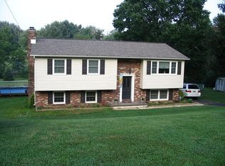 1909 Shetland Rd, Finksburg, MD 21048