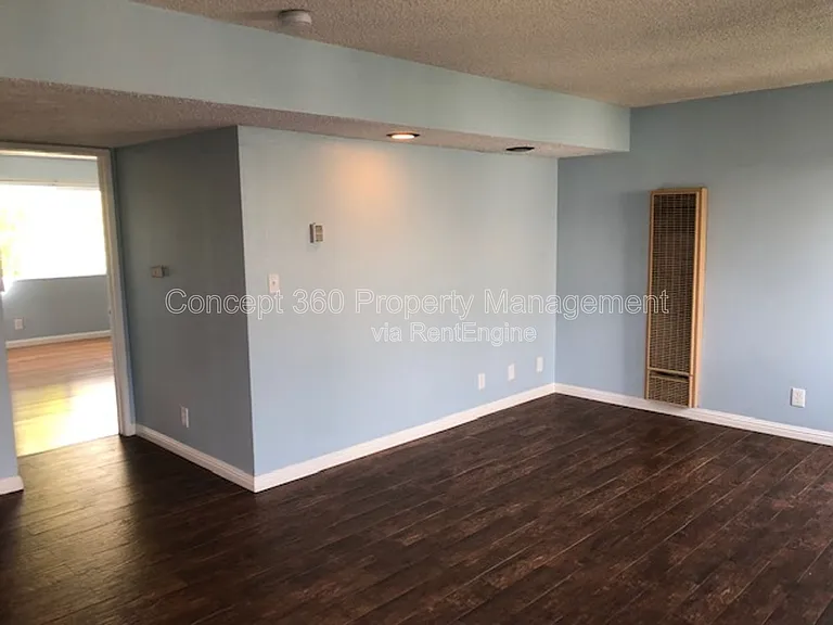 2934 E 11th St #101 — Photo 14
