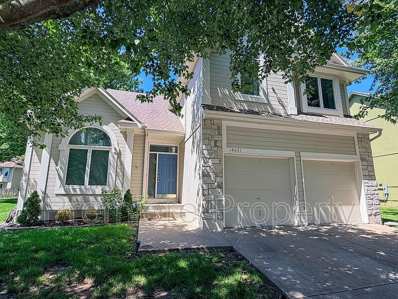1st image of 14651 W 141st Dr