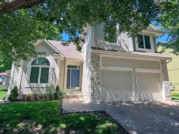 14651 W 141st Dr, Olathe, KS 66062