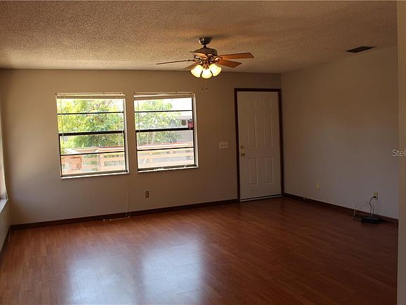 4th image of 3961 Beach Dr SE