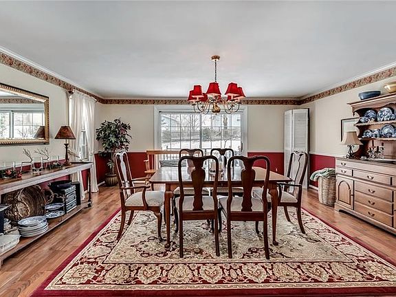 HUGE Dining Room Addition.  Ideal for Your Next Holiday Gathering!