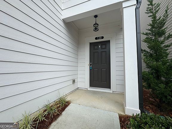 4th image of 138 Millers Ln