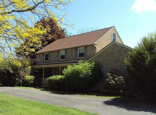 90 Grist Mill Rd, Richmond, MA 01254