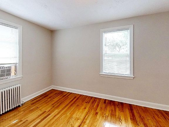 4th image of 1620 C St SE #6umycfnue