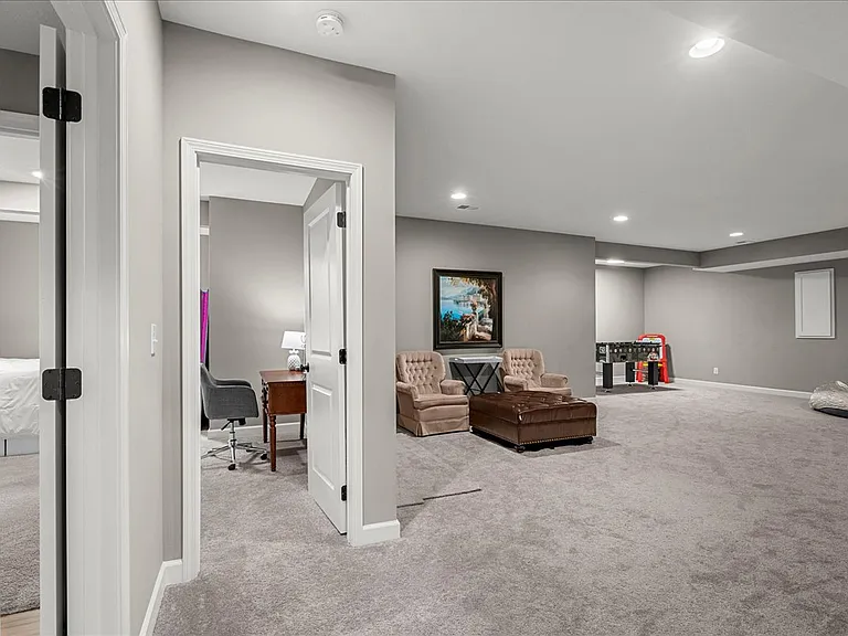 21410 W 189th Ter — Photo 17