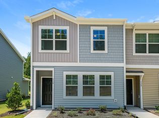 530 Landing View Dr, Wendell, NC 27591