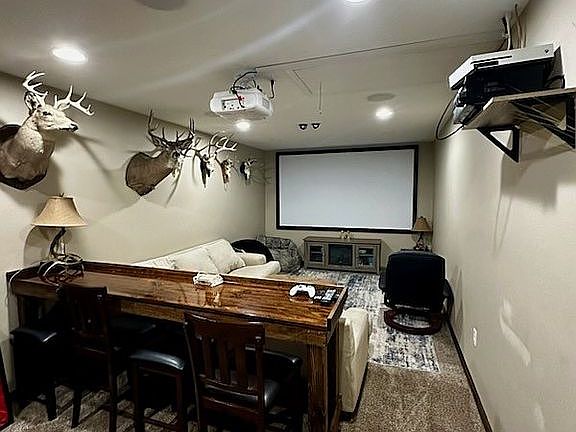 Main Floor Bonus Room