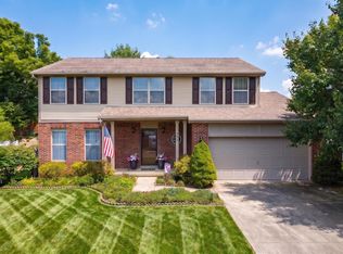 206 Oxford Dr, Pataskala, OH 43062