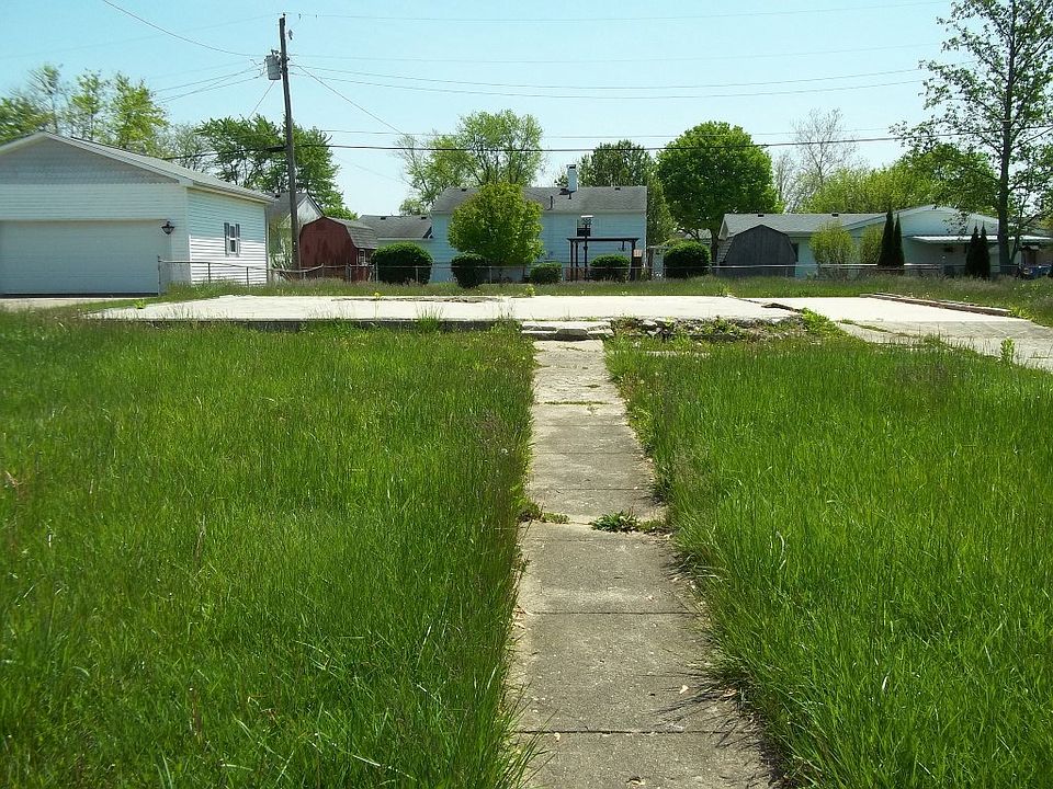 1st image of 909 N Hampton Blvd