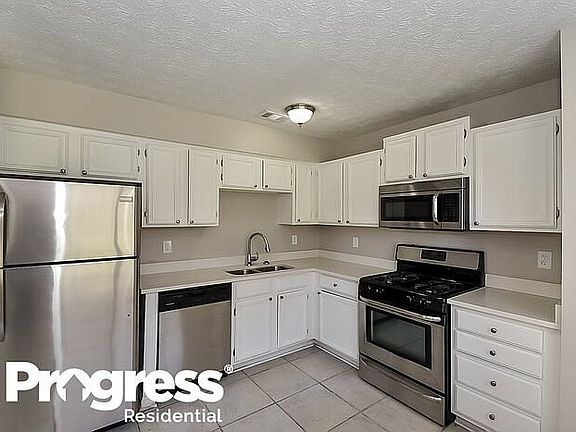 4th image of 2714 Sterling Dr