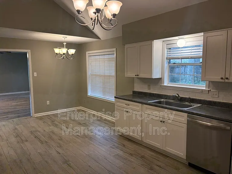 2266 Montego Dr — Photo 12