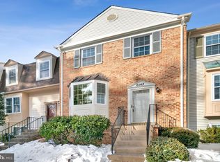 6143 Green Hollow Ct, Springfield, VA 22152