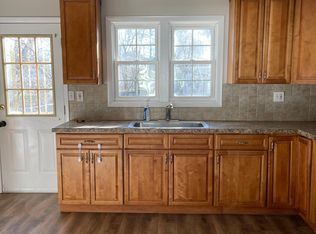 9 Birch Rd, Brookfield, CT 06804