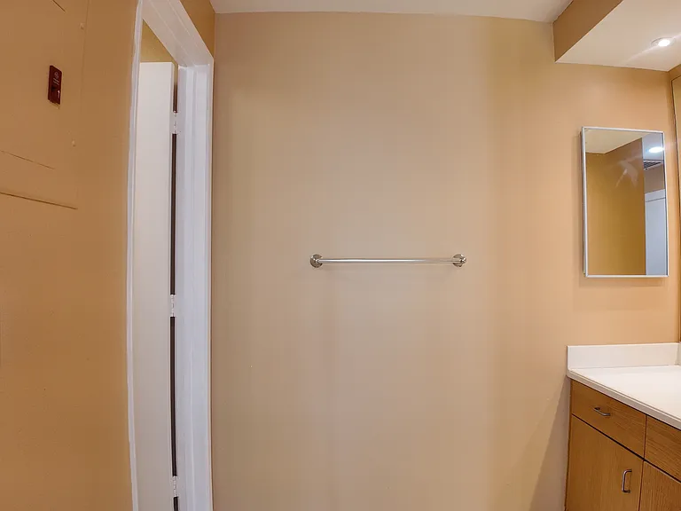 655 Columbia St #313 — Photo 20