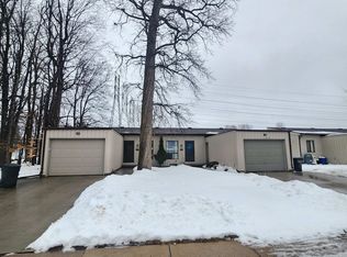 907 E Roeland Ave, Appleton, WI 54915