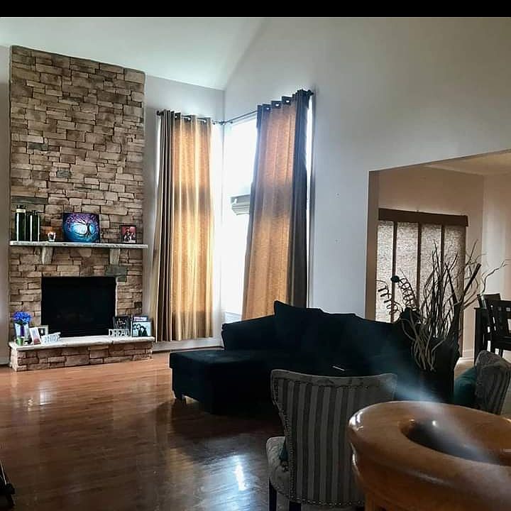 1st image of 113 Plymouth Pl