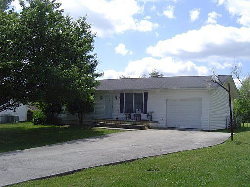 1st image of 708 Crestwood Dr