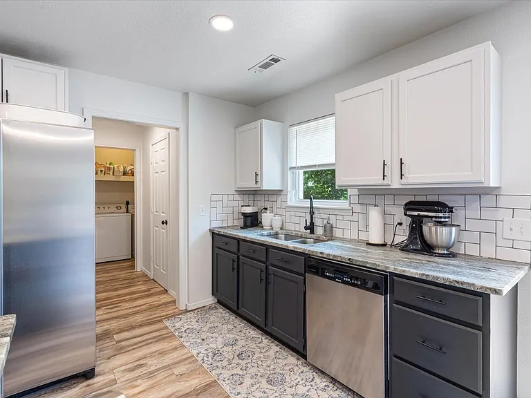 507 Braithwaite St #B — Photo 17