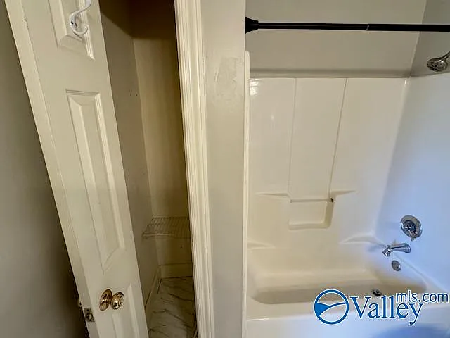 2510 Whitesburg Dr SW — Photo 28