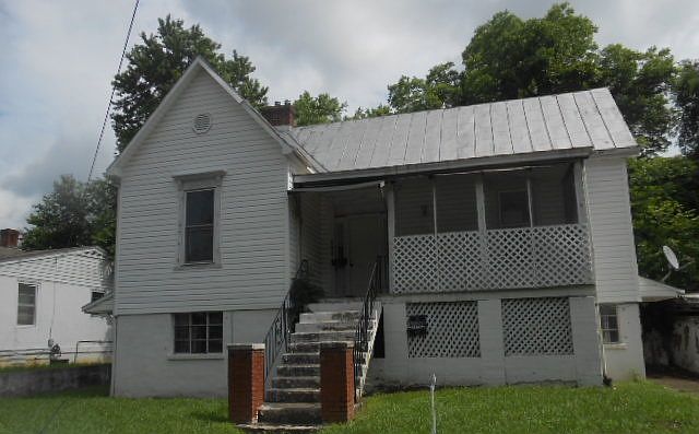 1st image of 218 W James St