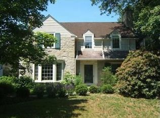 2730 Belvoir Blvd, Shaker Heights, OH 44122