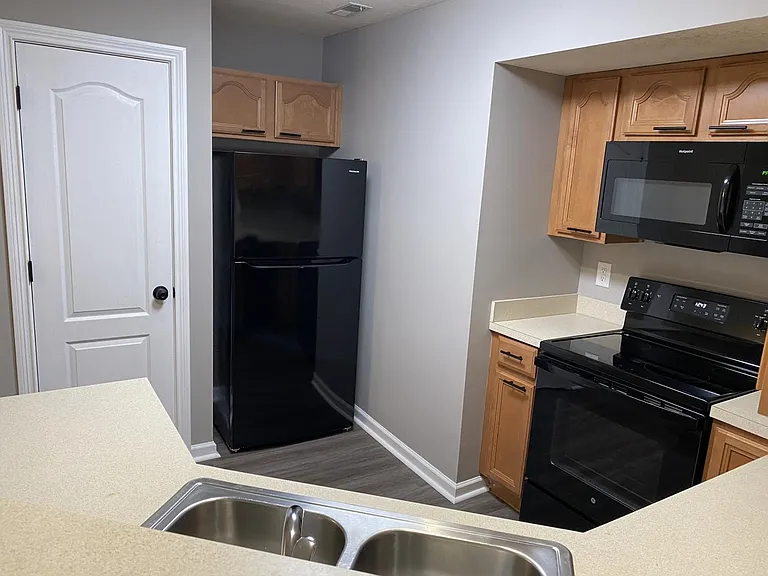 Mansfield Village Townhomes — Photo 10