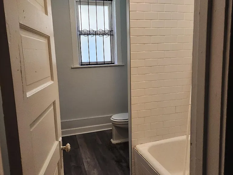 Everett Apartments — Photo 15