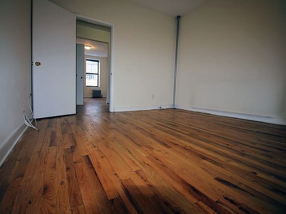 2nd image of 1022 3rd Ave APT 4