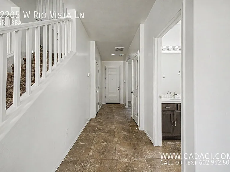 12205 W Rio Vista Ln — Photo 10
