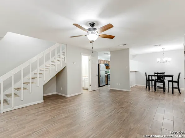 4107 Medical Dr APT 5208, San Antonio, TX 78229