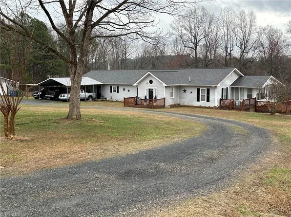 473 Foxwood Rd, Madison, NC 27025