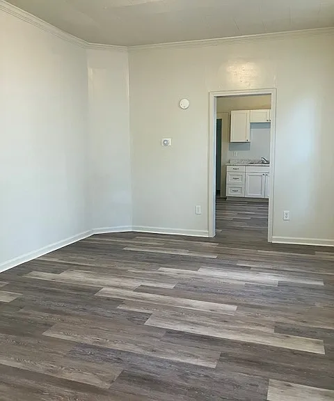 915 W Macqueen Ave — Photo 5