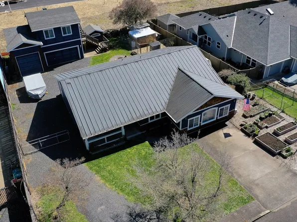 52320 SW Taylor St, Scappoose, OR 97056